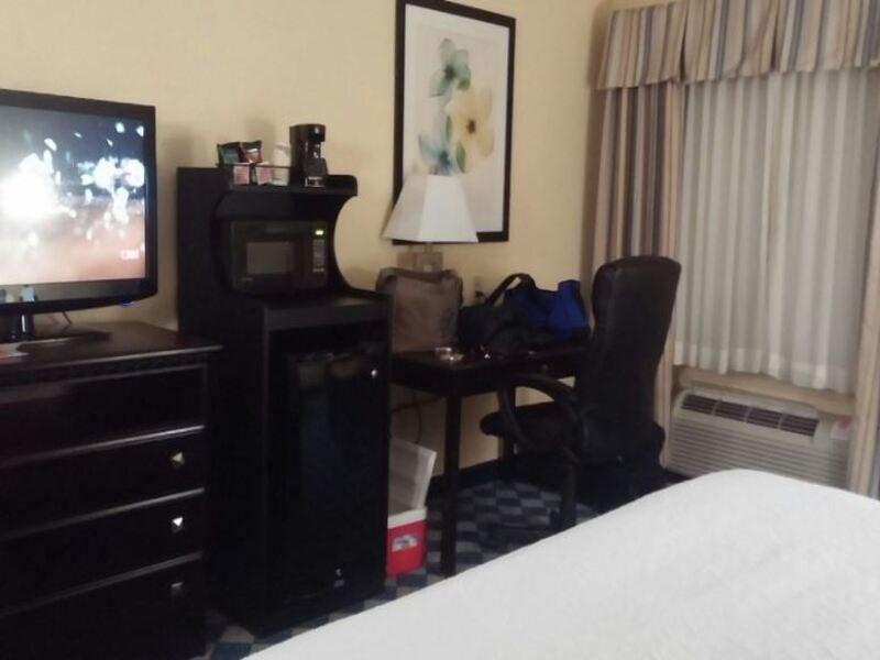 Holiday Inn Columbus North I-270 Worthington Esterno foto