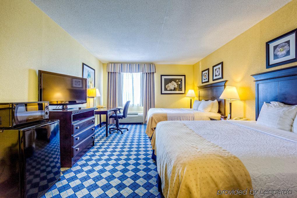 Holiday Inn Columbus North I-270 Worthington Esterno foto