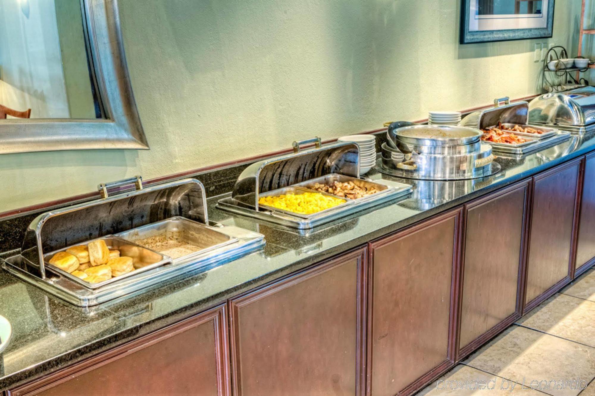 Holiday Inn Columbus North I-270 Worthington Esterno foto