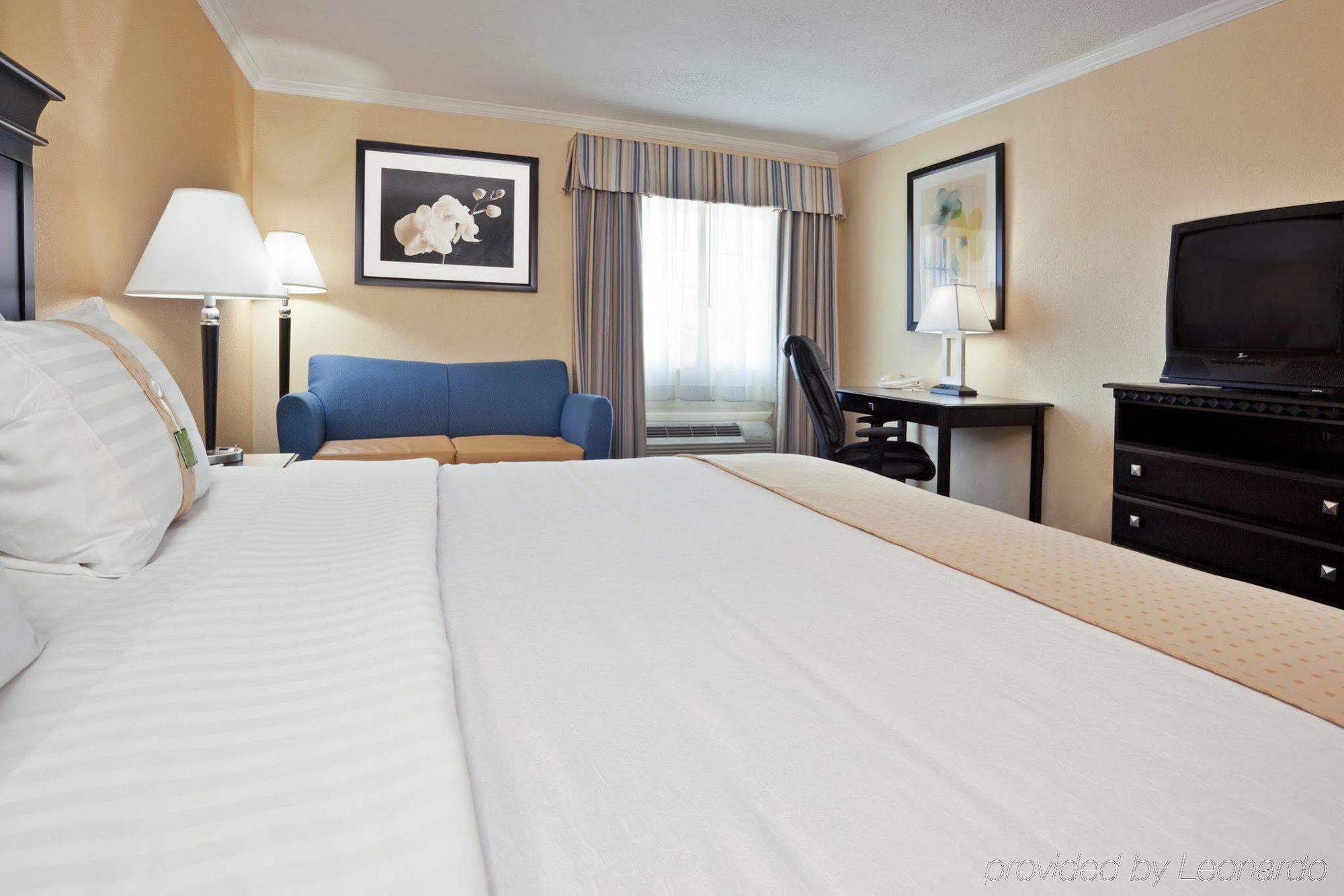 Holiday Inn Columbus North I-270 Worthington Esterno foto
